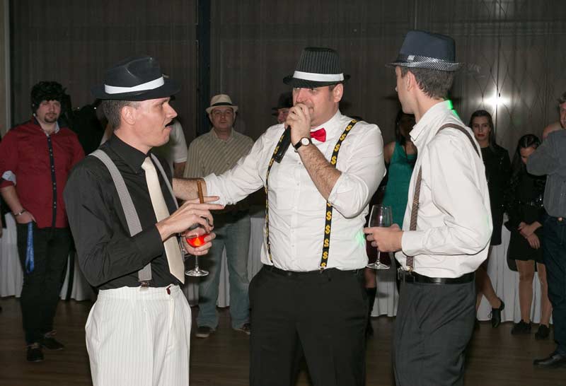 esküvői ceremóniamester